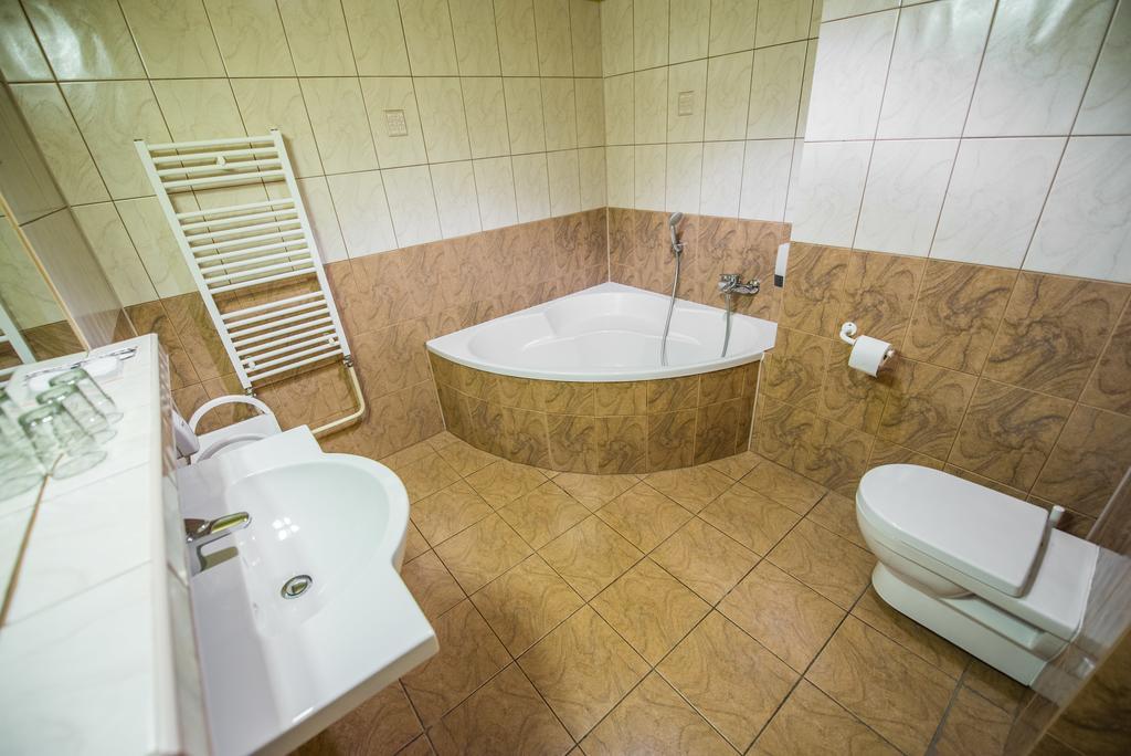 Hotel Cingov Slovensky Raj Spisska Nova Ves Exterior photo